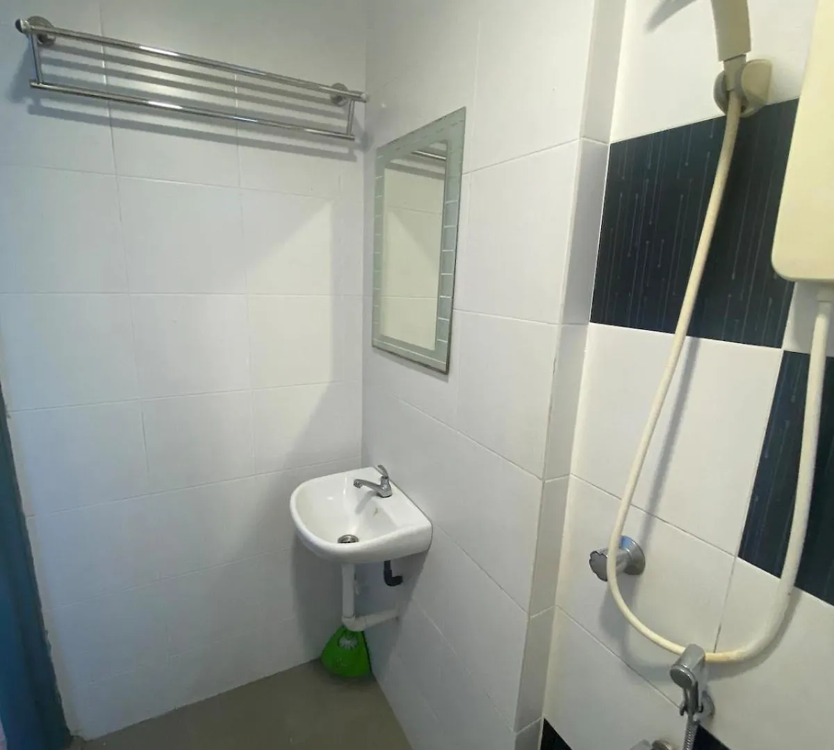 Bright Apartment In Klebang Ipoh